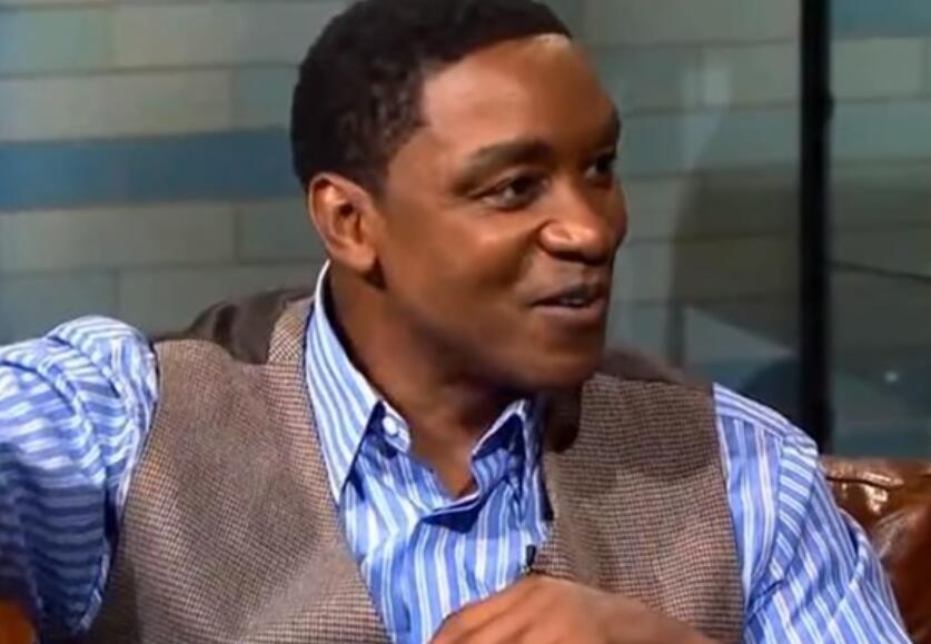 b体育中国官网-微笑刺客：小个子不是不能防而是球队没要求 不信你看热火米切尔