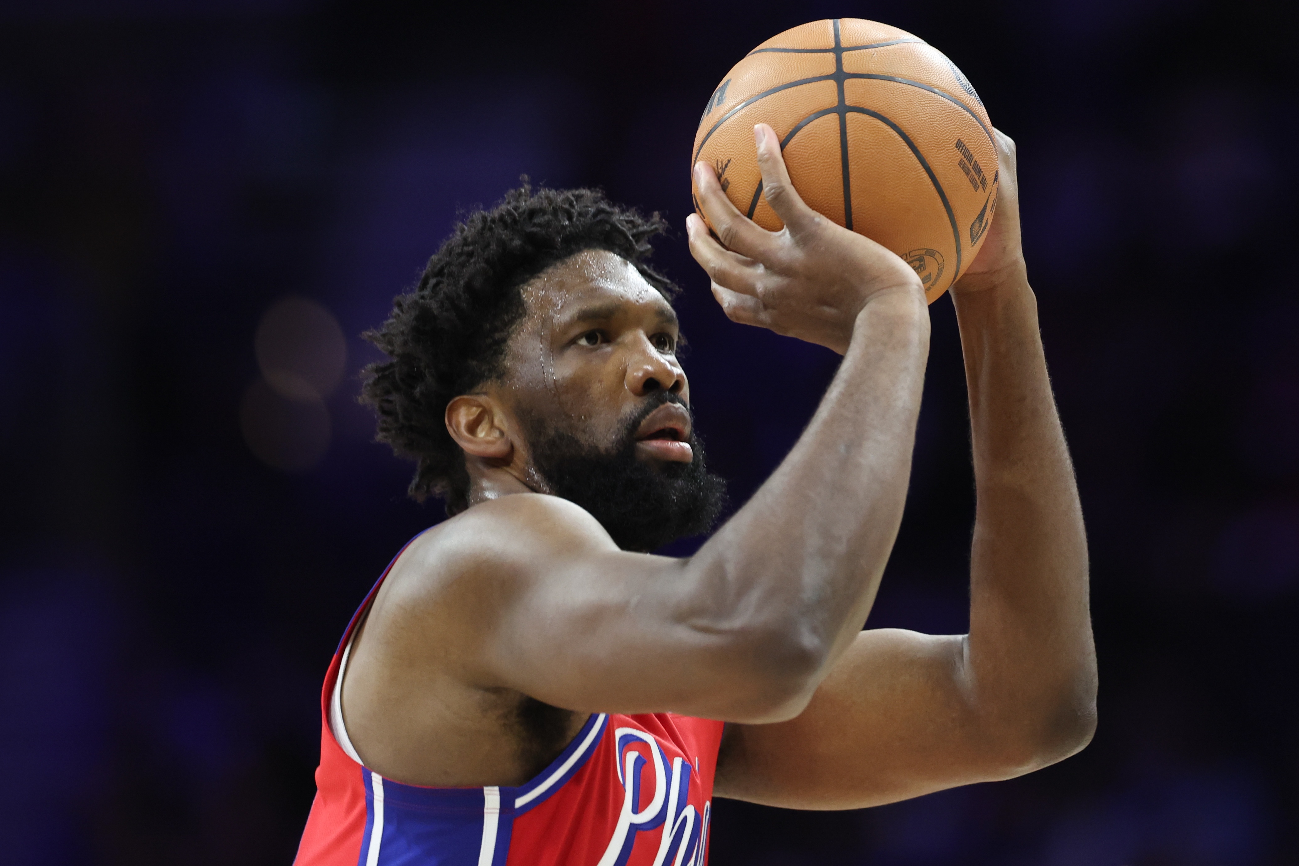 b体育中国官网-高效表现!恩比德17中10&罚球10中9 得到30分9篮板4助攻