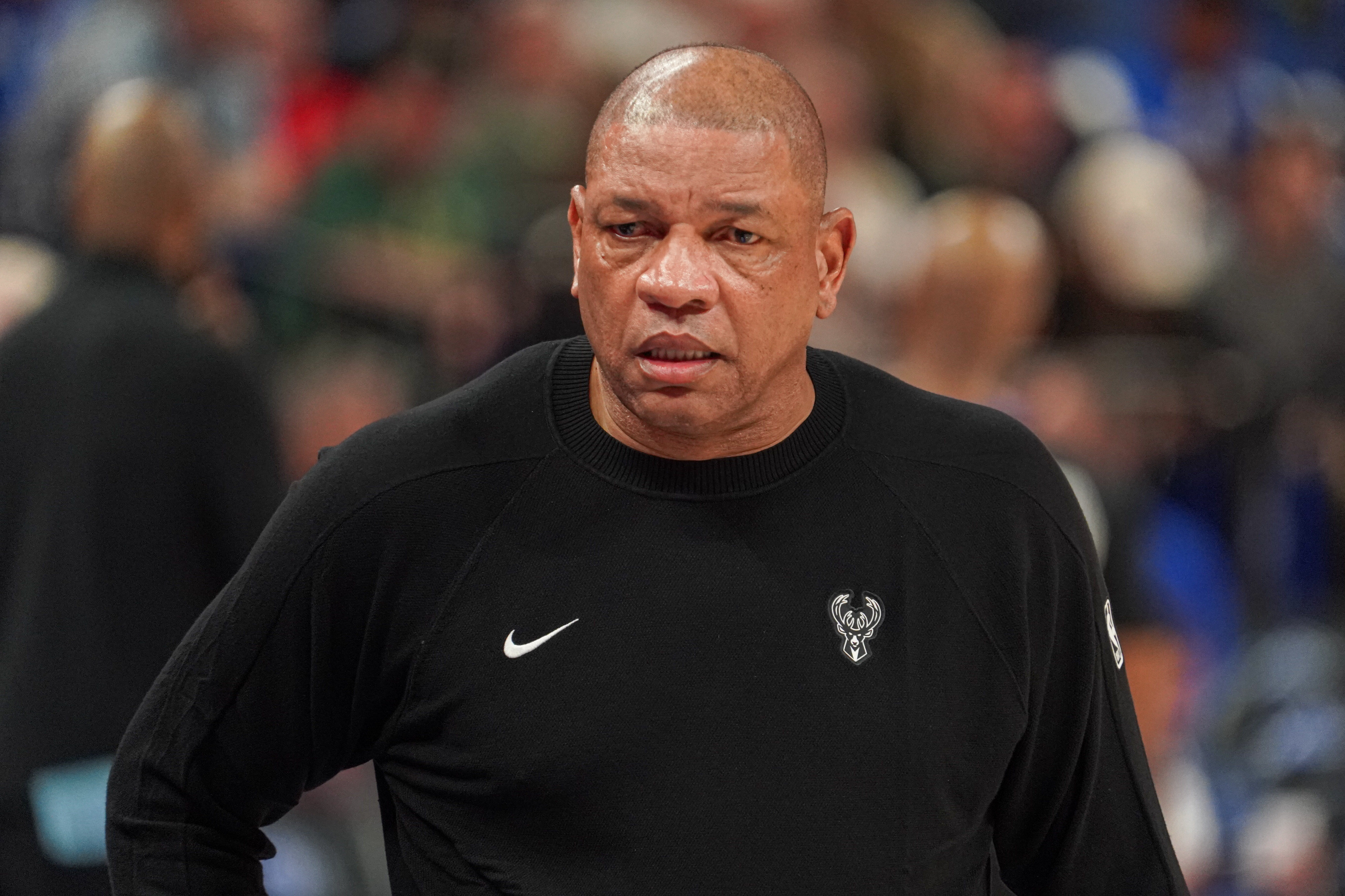 b体育下载-Shams：雄鹿GM和里弗斯一直坚信 如果能进入季后赛雄鹿就有竞争力