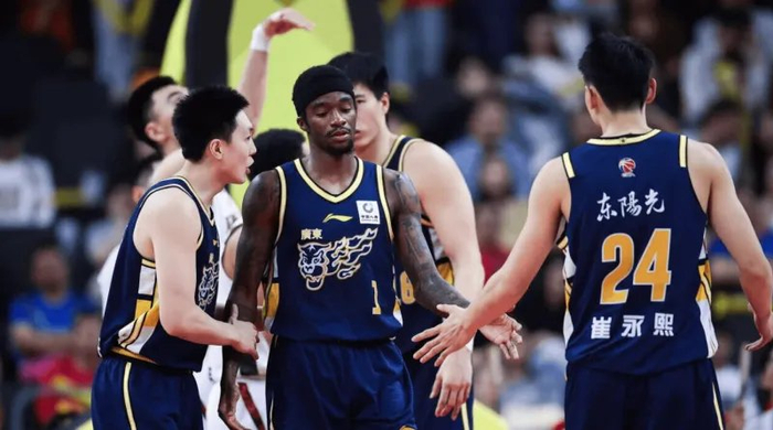 b体育app-广东输辽宁遭4坏消息！三分+内线全崩，崔永熙低迷，陈家政无地位|胡明轩|杜润旺|徐杰|付豪|比赛_新浪体育_新浪新闻